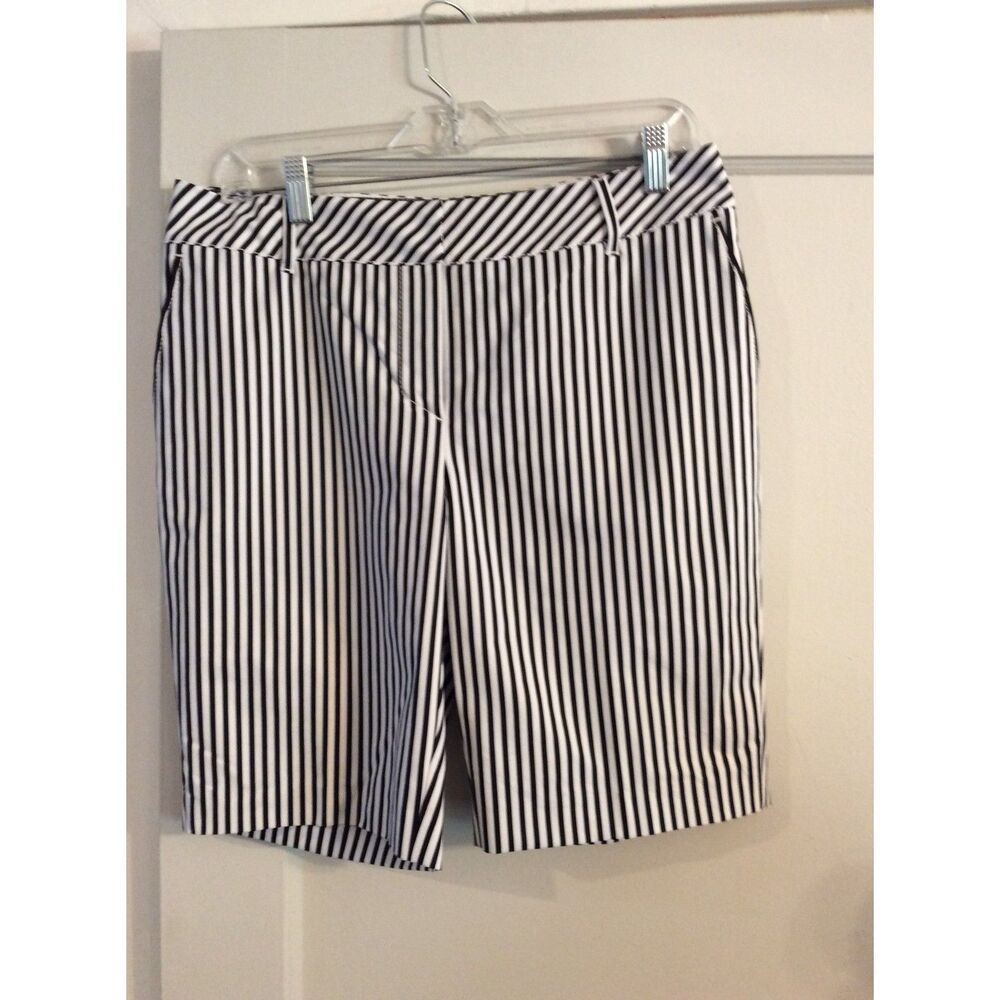 NWOT Annika Cutter & Buck Striped Knee Golf Shorts Size 10